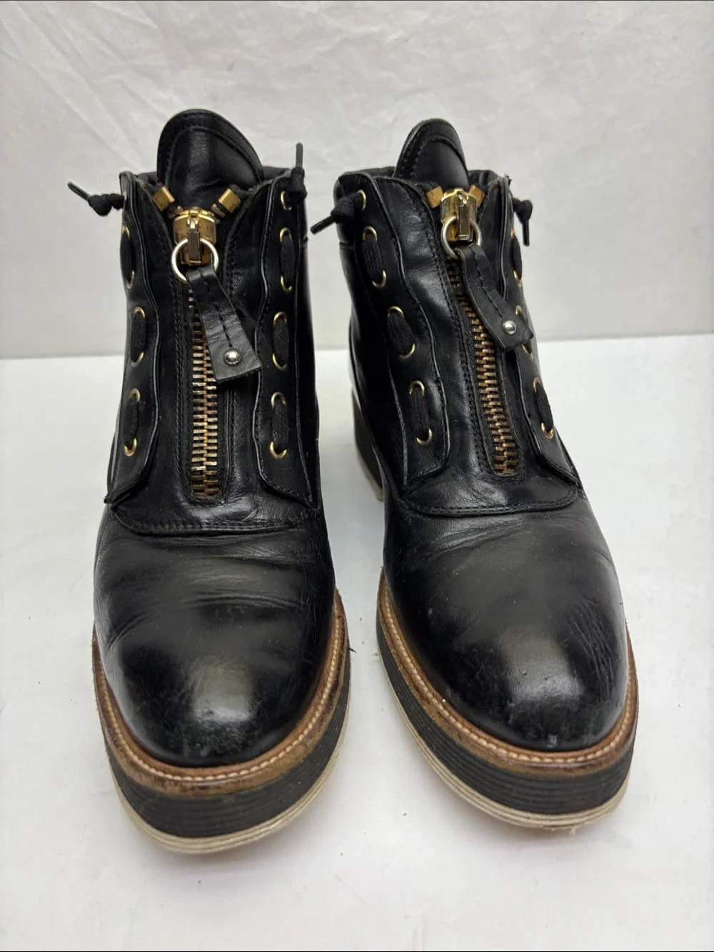 Napoleoni leather ankle boots, size 7, box 75